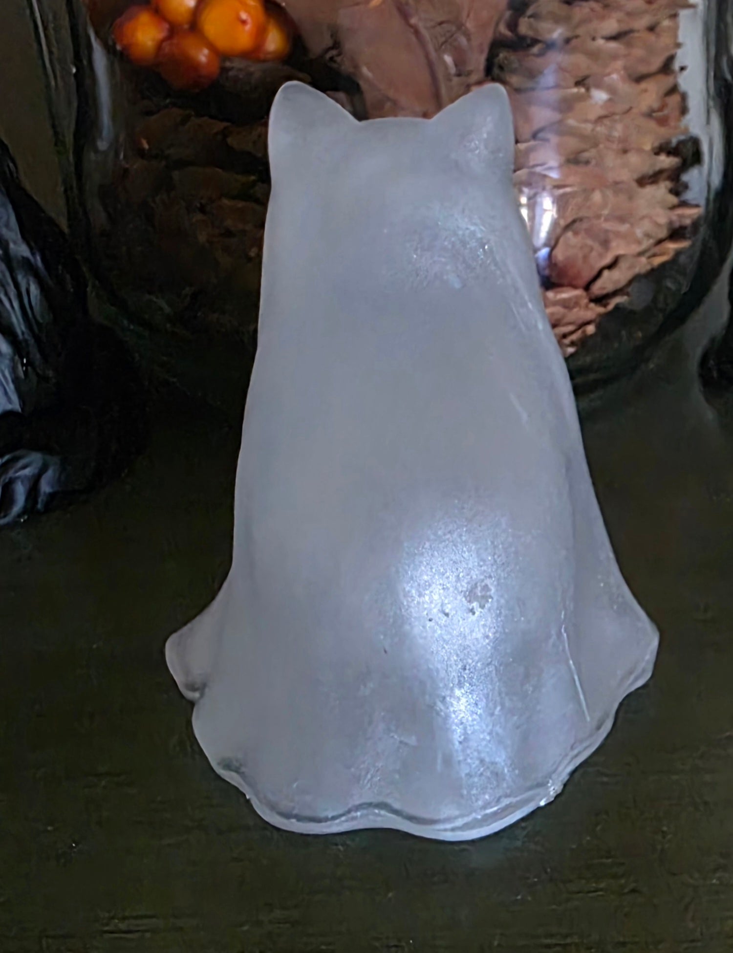 Ghost Cat figurine